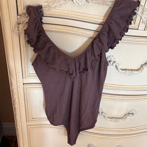 Aritzia Ruffled Mauve thong Bodysuit